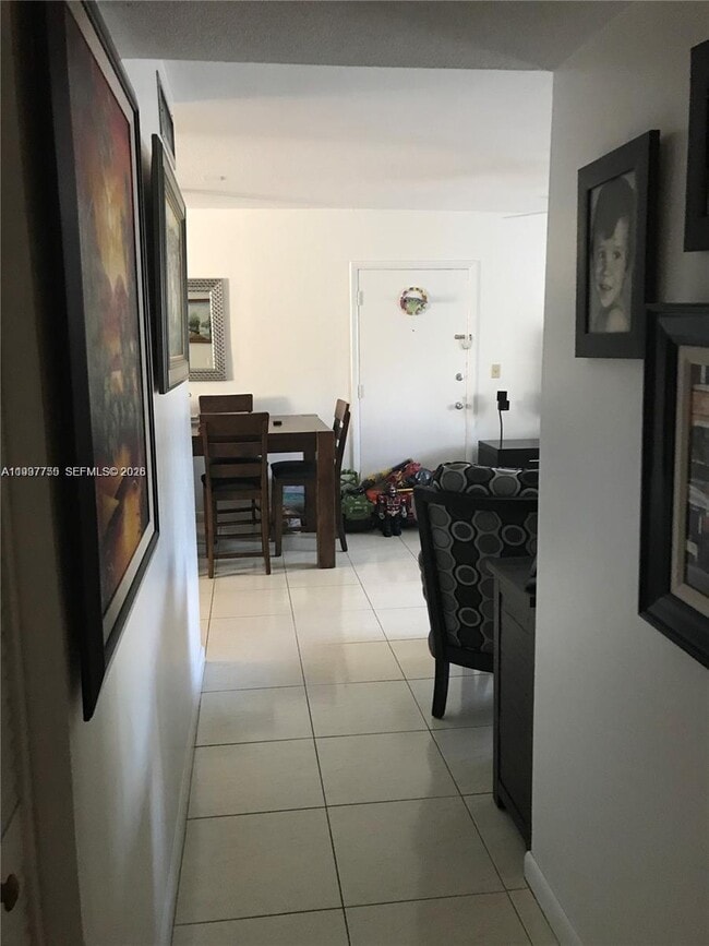 Photo - 10794 N Kendall Dr Unit B2