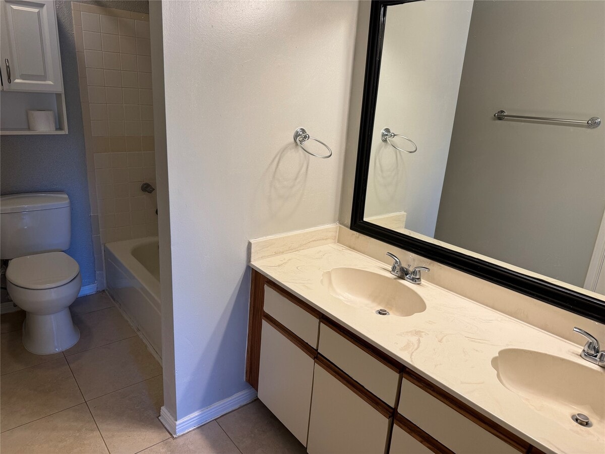 Photo - 6107 Snug Harbor Blvd Unidad S11