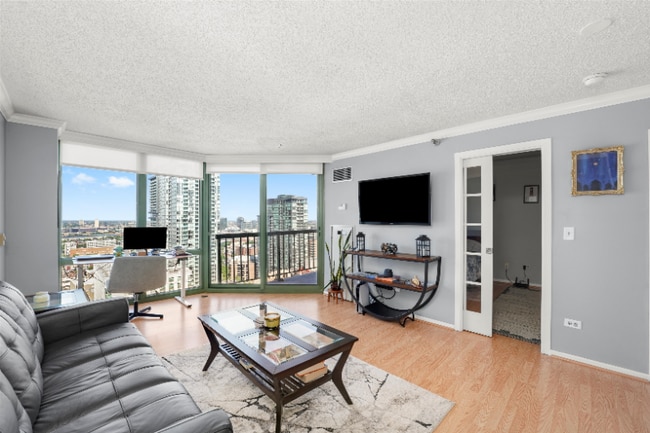 Photo - 111 W Maple St Unit 2508