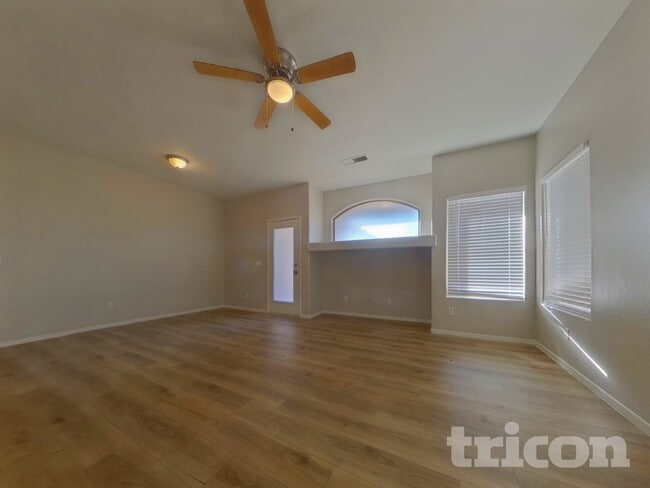 Photo - 8523 W Papago St