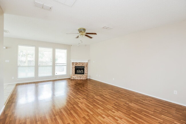 Photo - 5029 Lodgepole Ln