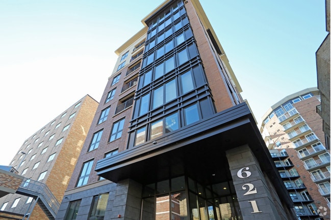 Photo - 621 Mendota Ct