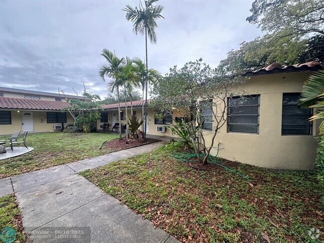 Building Photo - 530 N 20th Ave Unit 10 Rental