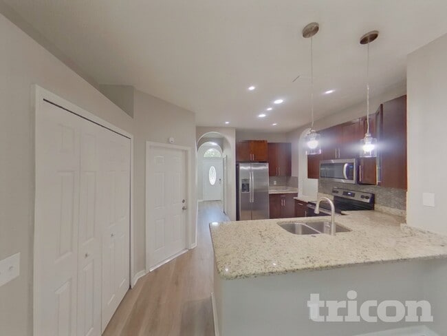 Photo - 906 Grand Canyon Dr
