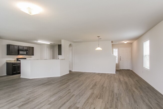 Photo - 305 Shelby Meadow Dr