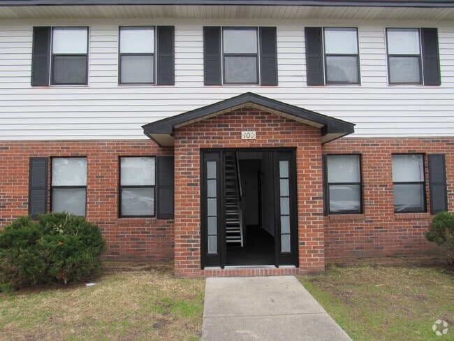 Building Photo - Welcome to Ravenwood Drive! Rental