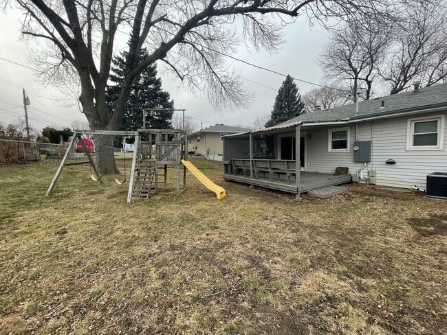 Photo - Newly updated! 3 bedroom, 2 bath home located near Skyview Lake! More updated photos to come!