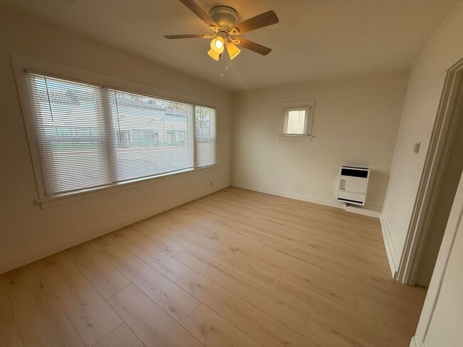 Photo - 1730 E. 7th St.