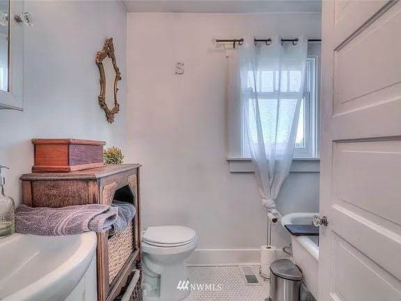 Photo - 1415 N Steele St