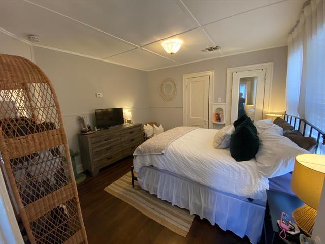 Photo - 2112 McMillan Ave Townhome