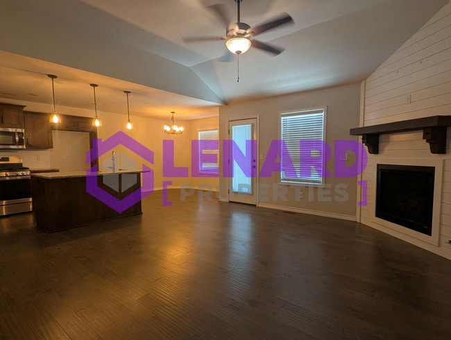 Photo - Spacious 3 Bedroom Home!