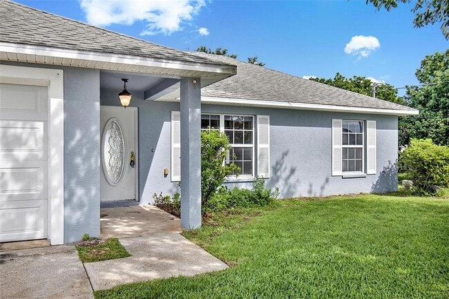 Photo - 9 Lytton Ln