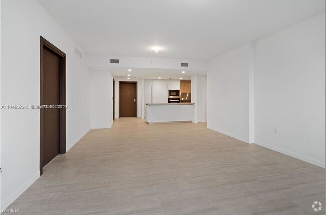 Building Photo - 3 br, 3.5 bath Condo - 1000 Brickell Plz U... Unit 4806