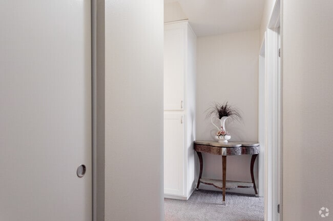 2HAB, 2BA - 1000 ft² - Las Mariposas Apartments