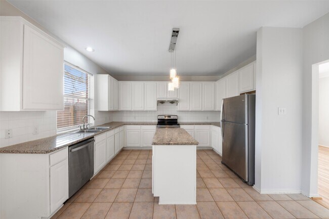 Photo - 17102 Mountain Crest Dr