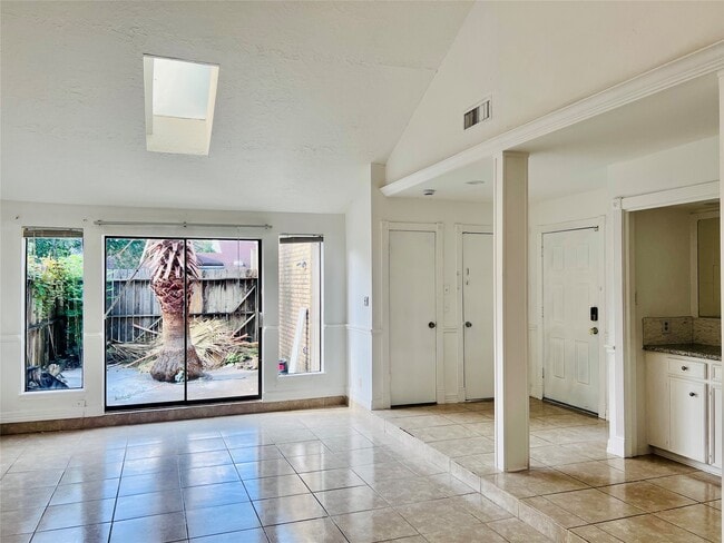 Photo - 11123 Bandlon Dr