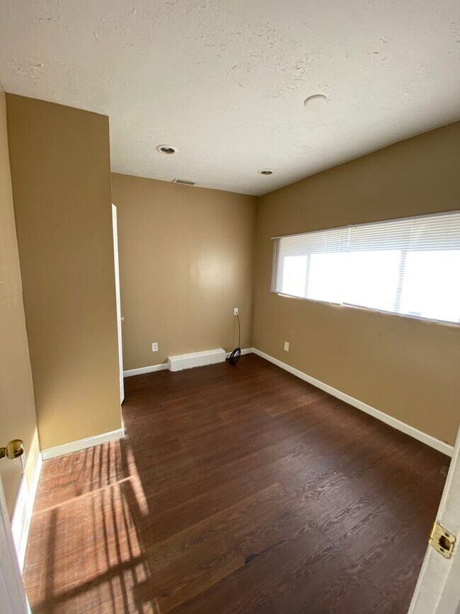 Photo - 4420 N 48th St Unit 4418 N. 48 Street