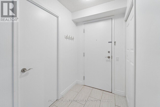 Photo - 1200 The Esplanade N Unit 908