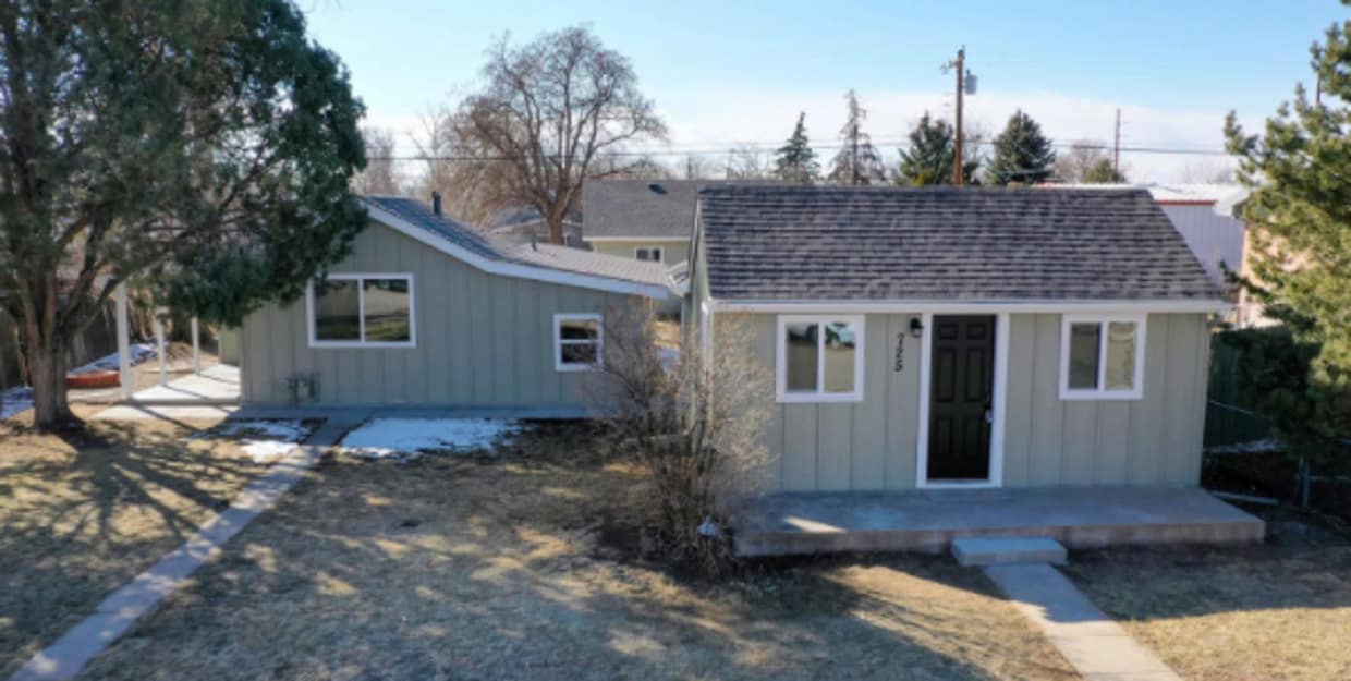 Brand NEW everything! Stunning 2 bedroom h... - Brand NEW everything! Stunning 2 bedroom h...