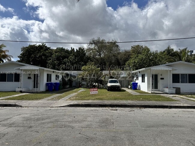 Photo - 1230 NW 8th Ct Unidad A