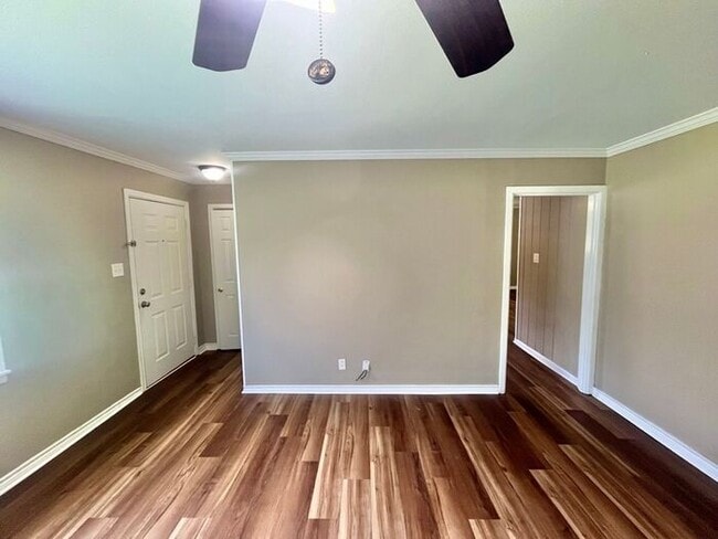 Photo - Tour Today! 3 Bedroom 2 Bath Single Family Home in Longview!