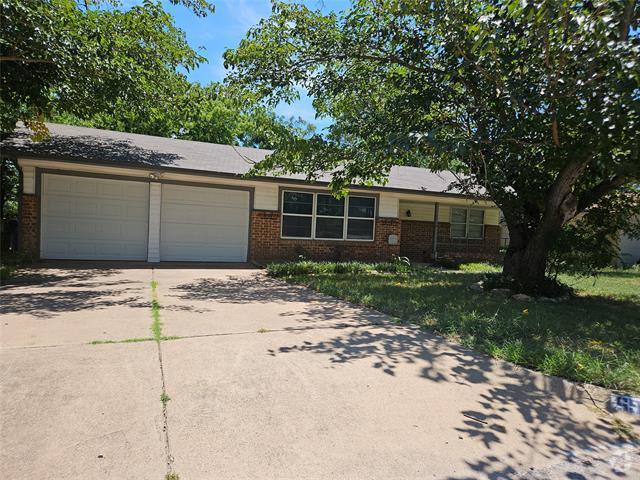 Building Photo - 5940 Maurie Dr Rental