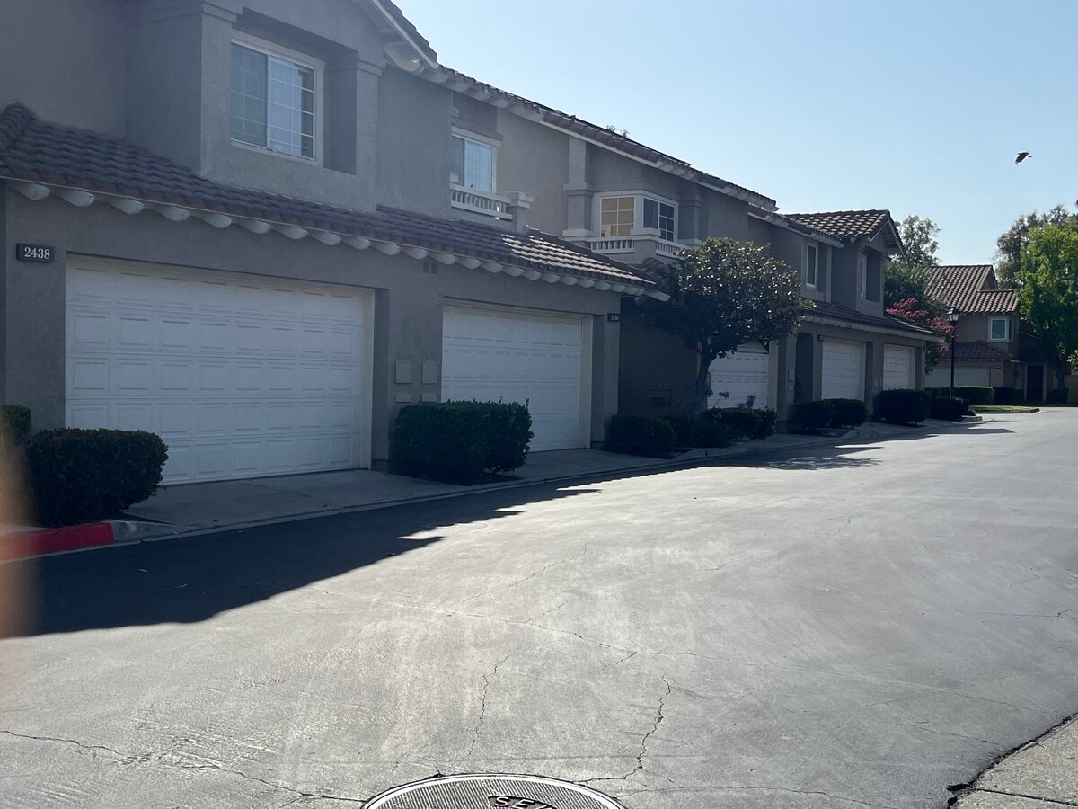 Photo - 223 Gallery Way Unidad 223 gallery way tustin Rental