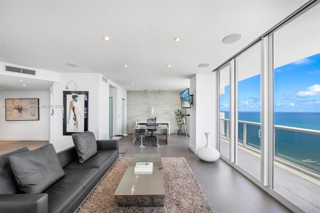 Photo - 4775 Collins Ave Unit PH4305