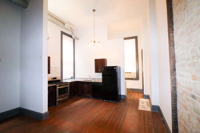 Photo - 1531 Elm St