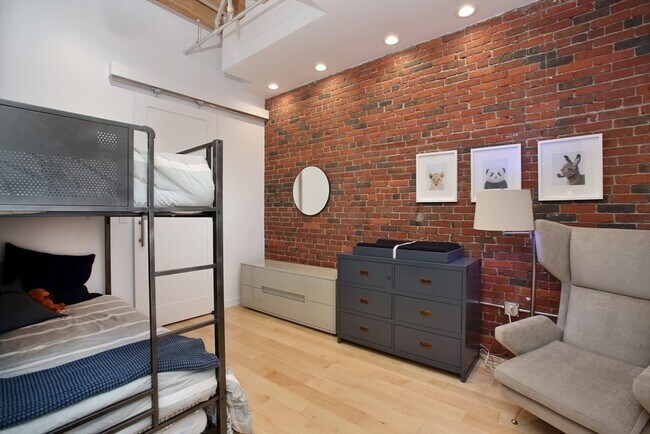 Photo - 107 South St Unit #4D