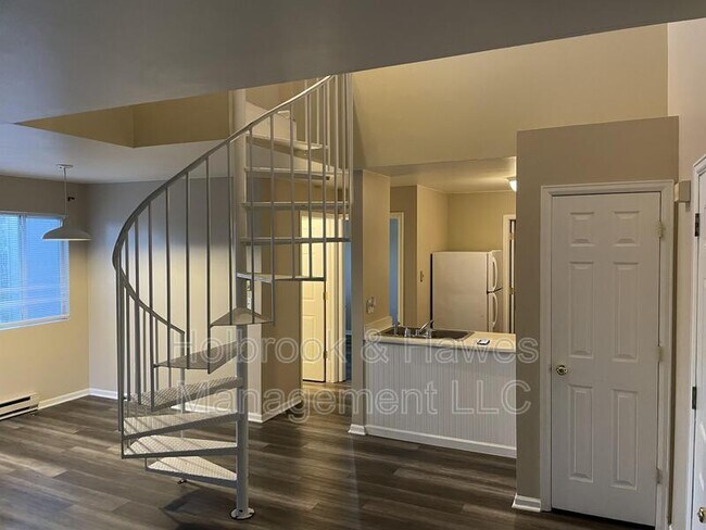 Photo - 4531 Boardwalk Dr Unit Y-9