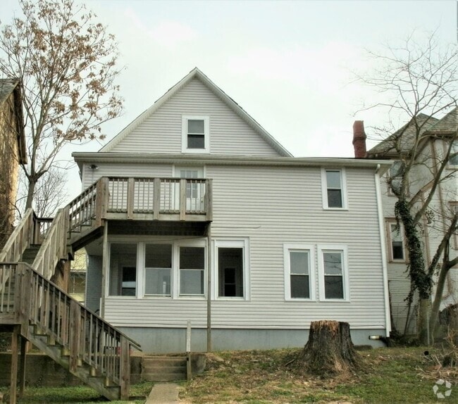 Building Photo - 121 Muskingum Dr Unit Down Rental