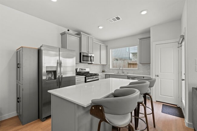 Building Photo - 31931 Abington Vlg Wy