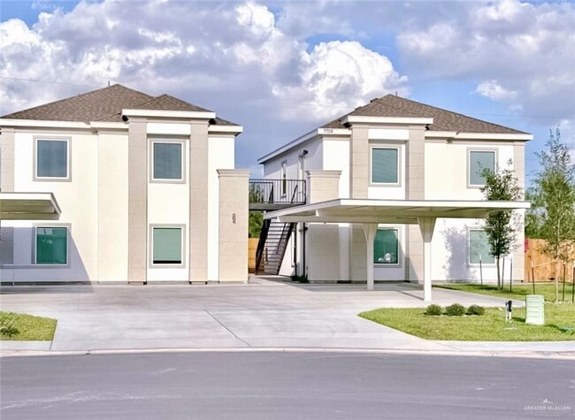 Building Photo - 9 N 58th Ln Unit 2