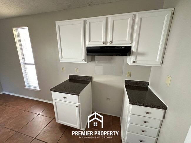 Photo - Charming 3BR/2BA Memphis Home w/ Vaulted Ceilings, Fireplace & Fenced Backyard