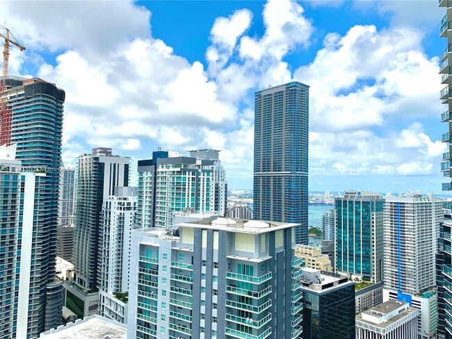 Photo - 60 SW 13th St Unidad 3826