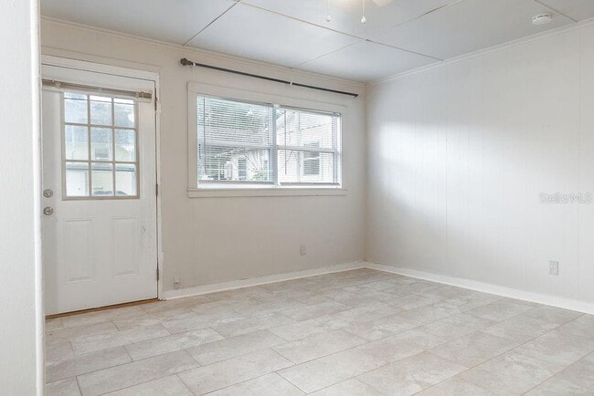 Photo - 220 N Adelle Ave Unit B
