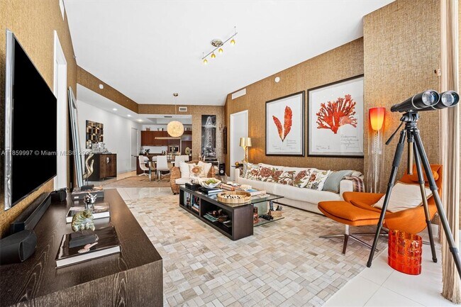 Building Photo - 15811 Collins Ave Unit 3107