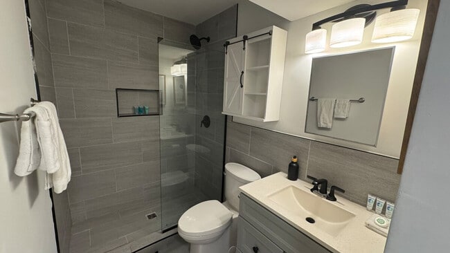 Photo - 2018 Morningside Dr Unidad ID1344197P