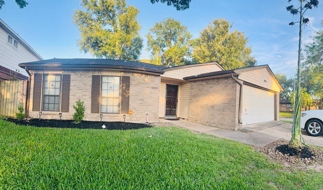 Building Photo - 5202 Santrey Dr