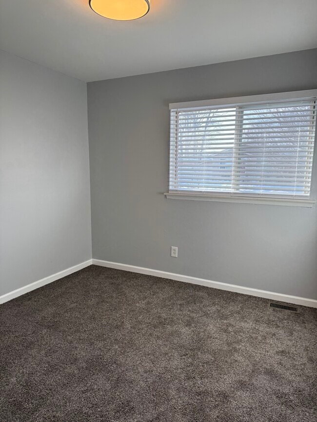 Photo - 27764 Townley St