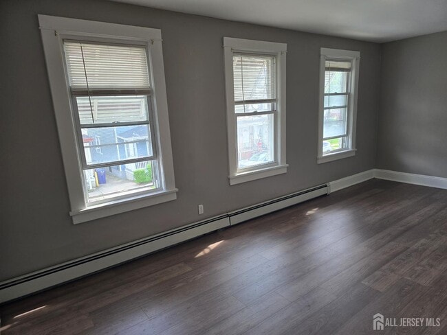Photo - 450 Hall Ave Apartment
