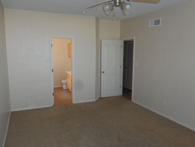 Photo - 11232 Whitey Ford St