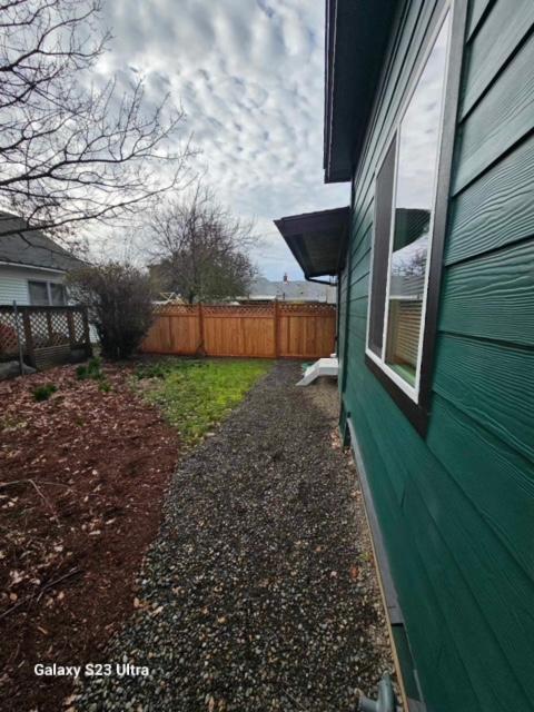 Photo - 1656 Mill St SE