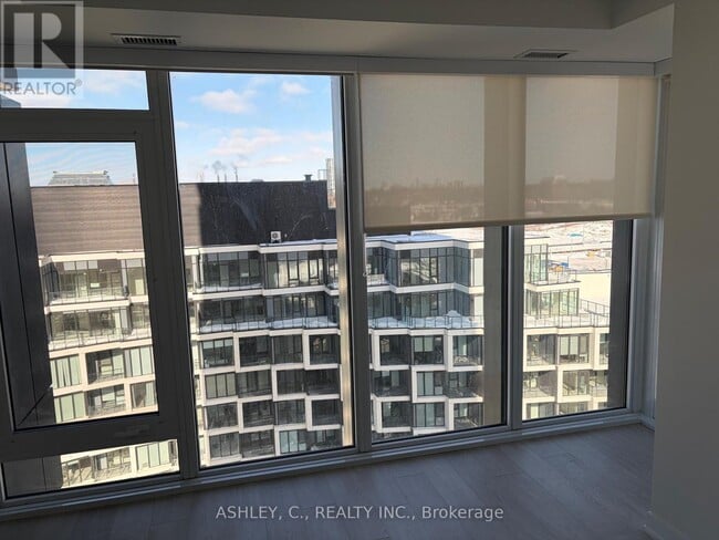 Photo - 1 Quarrington Lane Unit 1008