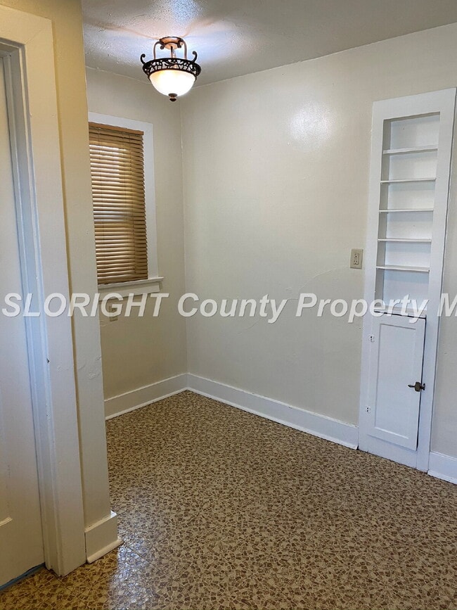Photo - AVAILABLE JULY - Great 2 Bedroom Close to Poly/Downtown