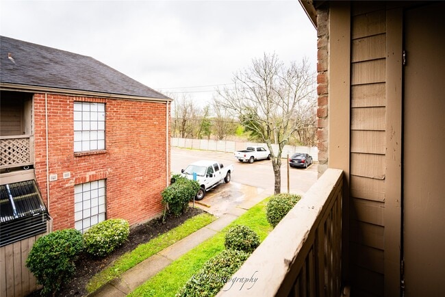 Building Photo - 12500 Sandpiper Dr Unit 52