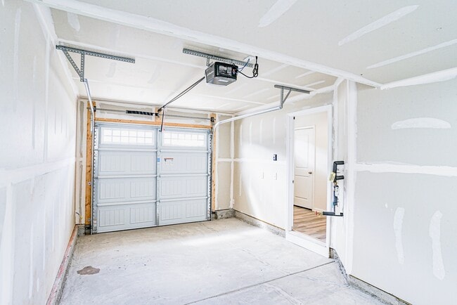 Photo - 231 Brooklane Ct