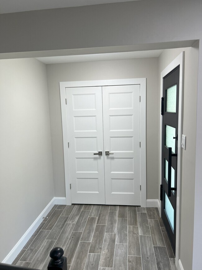 Photo - 223 Foxwood Ln