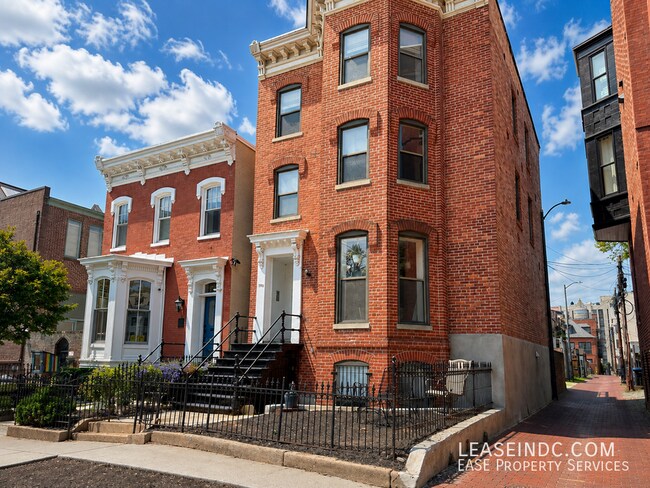 Building Photo - 1532 15th St NW Unit #REAR